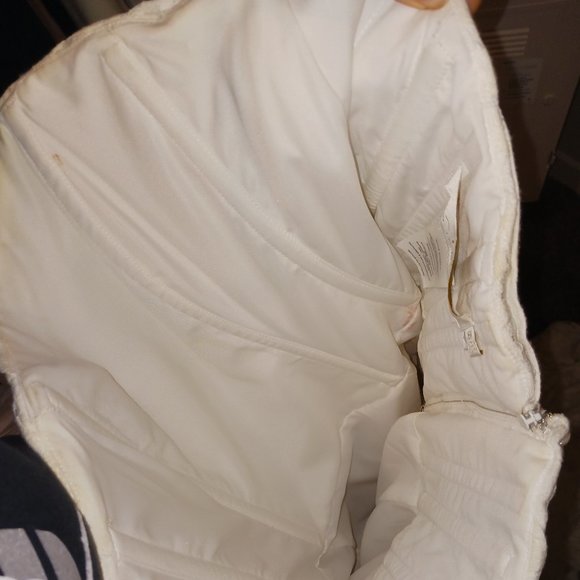 Wedding Dress - Picture 12 of 17